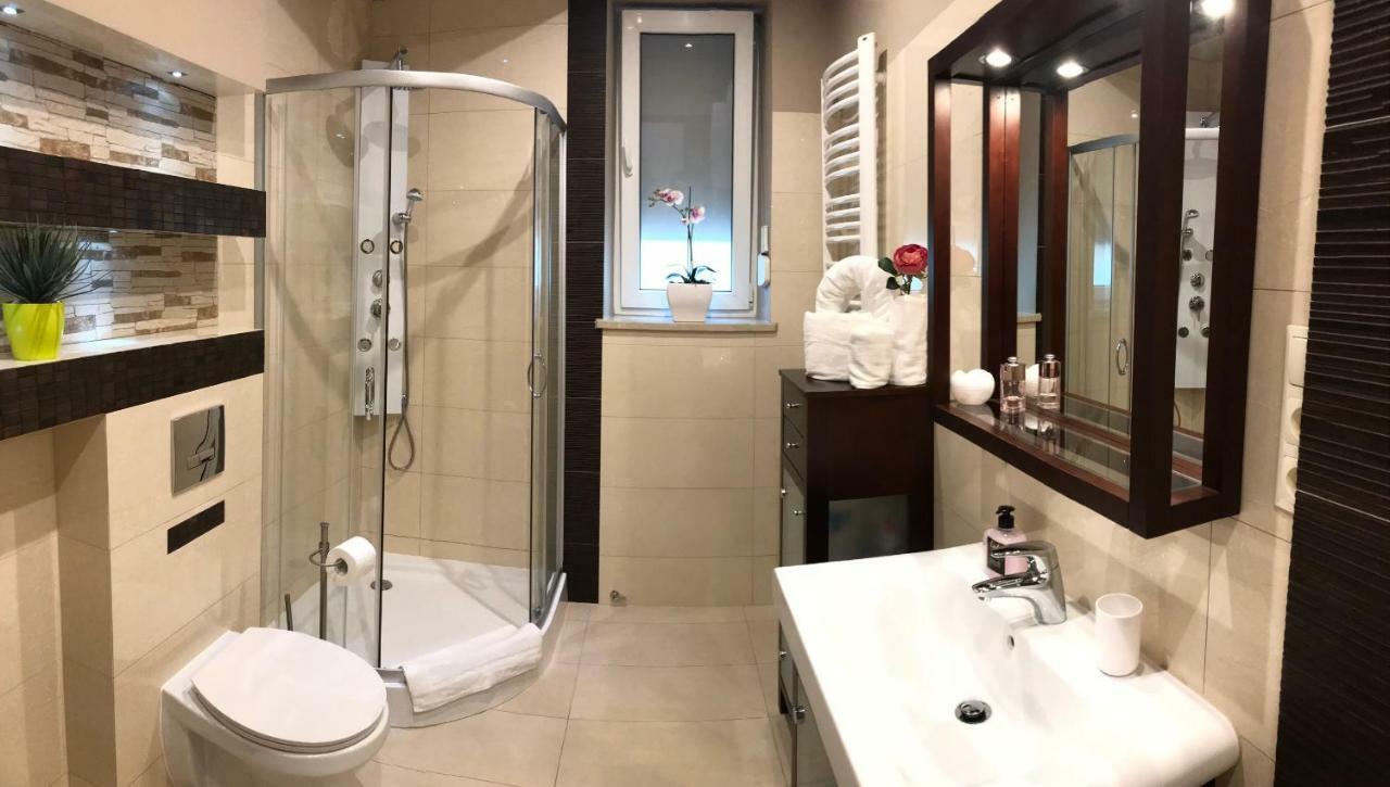 Apartment Family Краків Екстер'єр фото