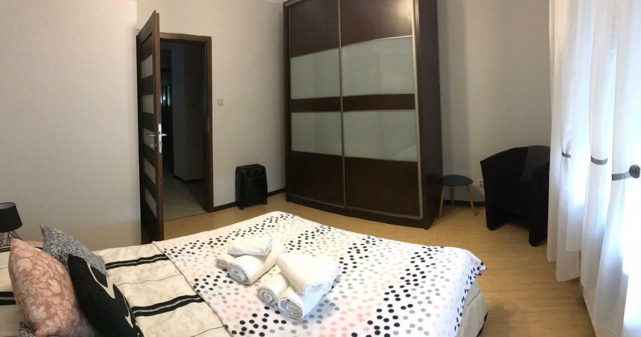 Apartment Family Краків Екстер'єр фото